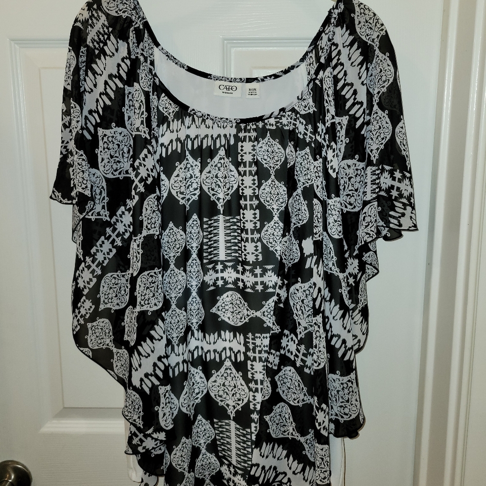 NWOT Cato Black and White Patterned Blouse SIZE 18/20